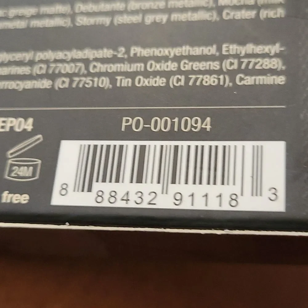 ICON SMOKED COLOR EYESHADOW PALETTE